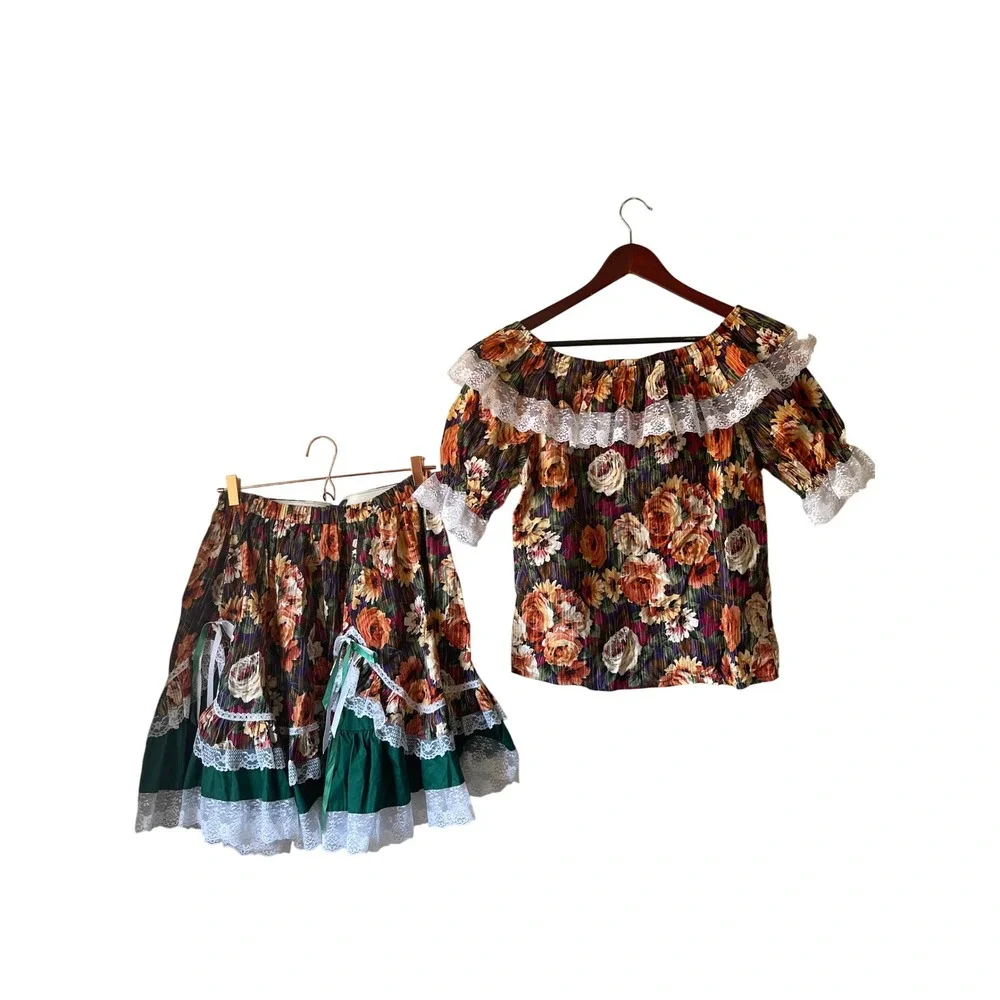 Vintage Floral Cottagecore Two Piece Set Lace Trim Skirt and Top size large